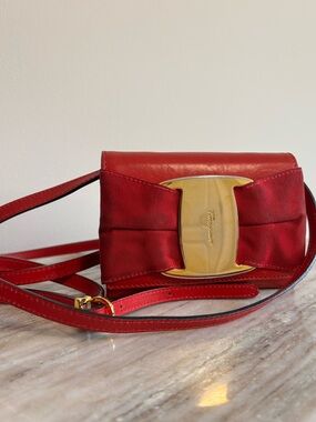 Salvatore Ferragamo Red Leather Mini Gancini Crossbody Bag Gold Hardware Vintage